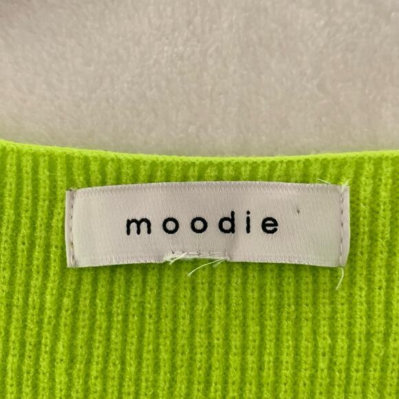 Moodie Short Sleeve Sweater Lime Green sz Small Square Neck Puff Sleeve SOFT - Picture 4 of 10